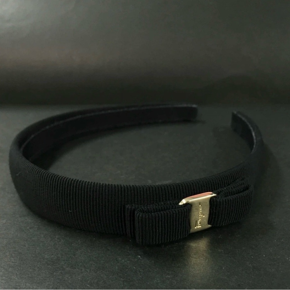 ❌SOLD❌ Salvatore Ferragamo Vara Ribbon Headband